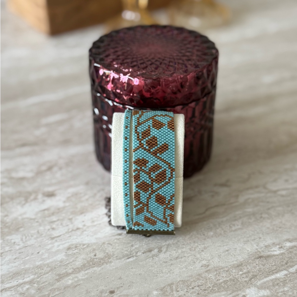 Handmade Elegant Blue and Brown Patterned Bracelet